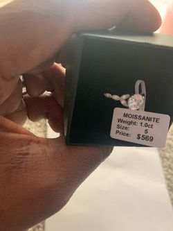 Moissanite Ring 1.0ct Size 5