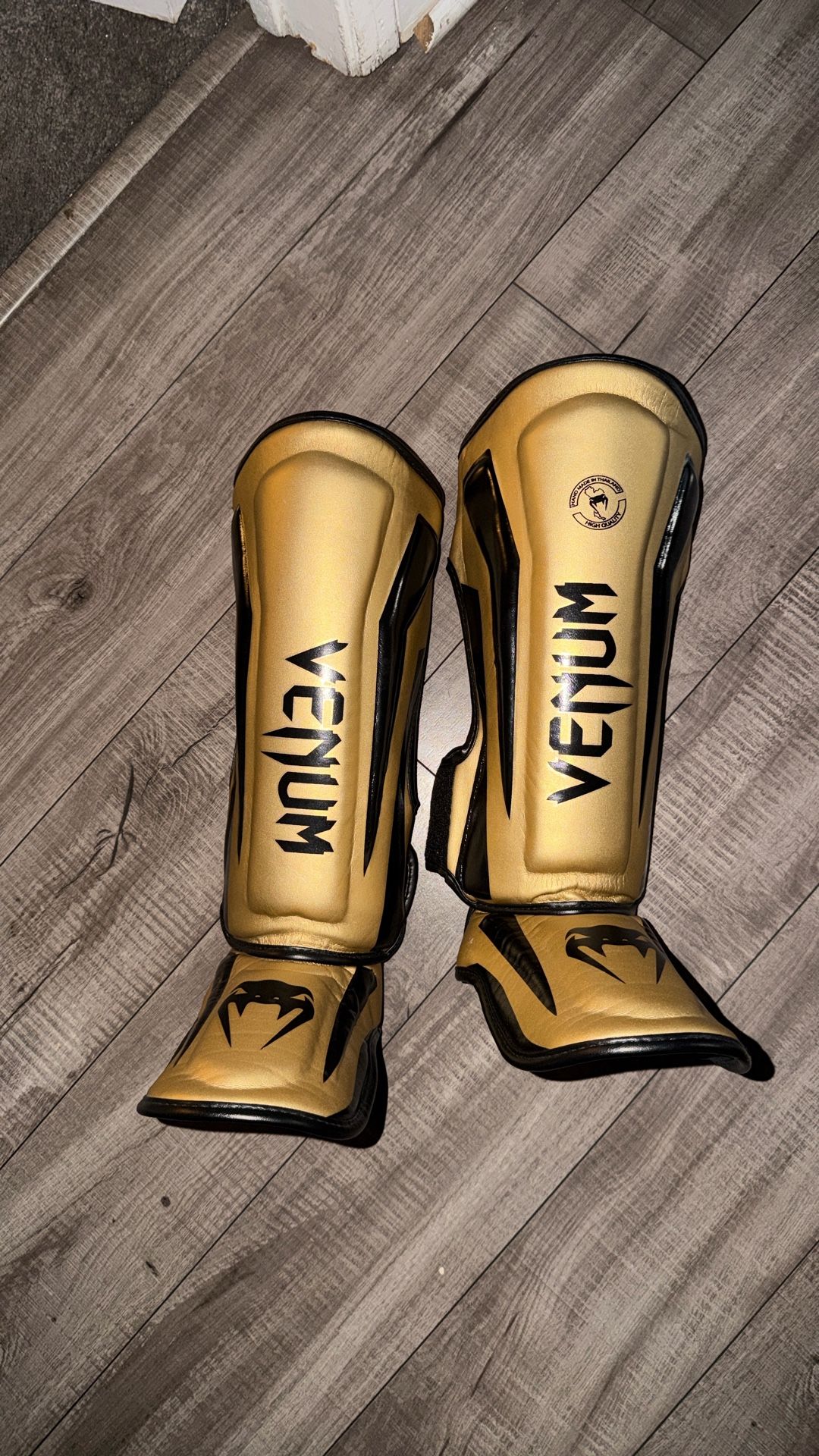 VENUM Gold Shin Guarda