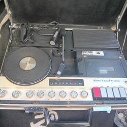 45 Record Player Combined With Cassette Player and  FM radio Along With Detachable Speakers With Two Microphone For Record You