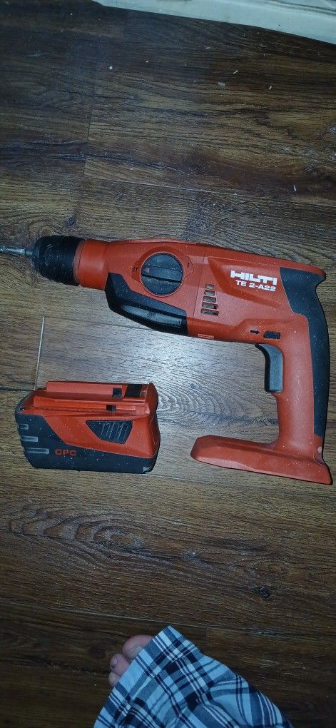 Hilti TE 2-A22 cordless rotary hammer drill.