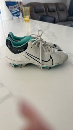 Kids Baseball Cleats