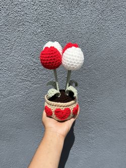 Crochet Tulip Pot 