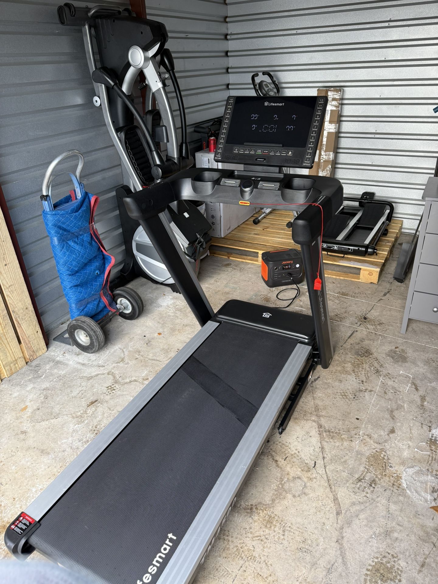 Lifesmart TM4500 PowerTouch Treadmill