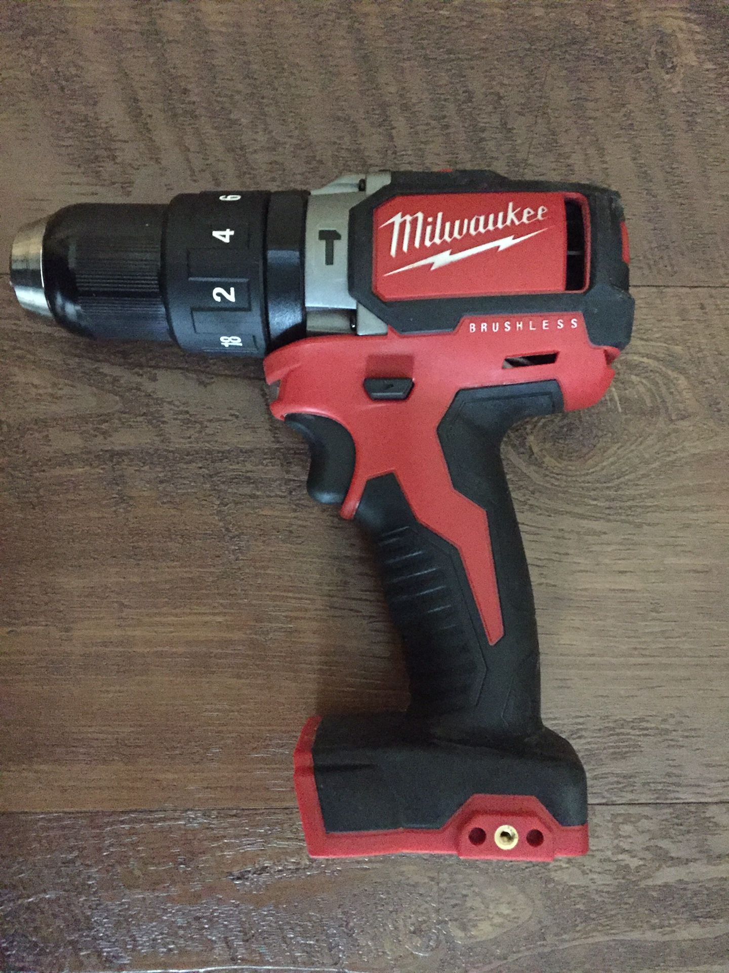 Milwaukee 2702 Hammer Drill/Driver