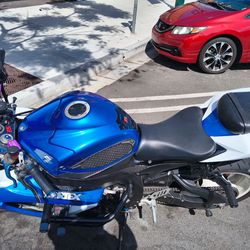 Suzuki GSX-R 750
