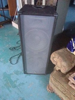 Pair of E V speakers and pioneer amp
