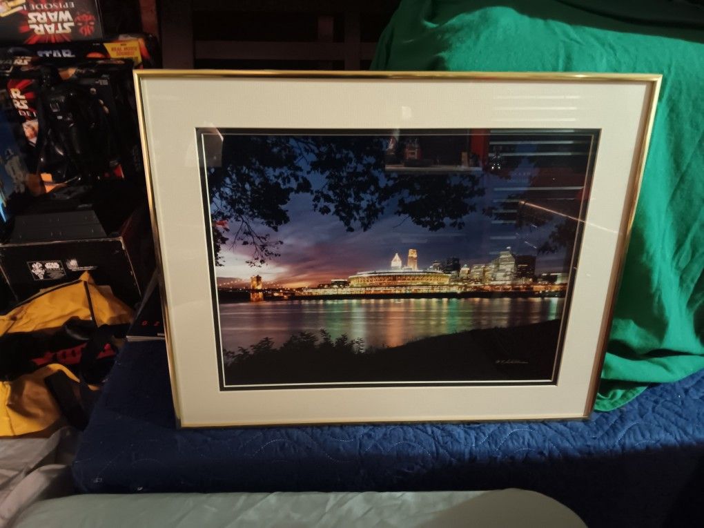 Cincinnati Sky Line Picture (Artist Signed)