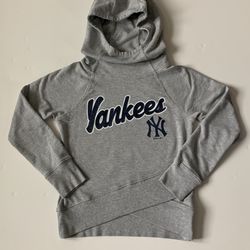 Yankees Outer Stuff Girls Hoodie (Size 7/8)