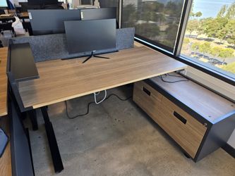 Height adjustable workstations x8