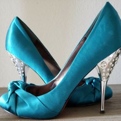 Teal Pumps Size 10