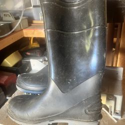 MENS RAIN BOOT HEAVY DUTY