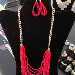 Seed bead necklace and earrings earring, paparazzi jewelry, nickel and lead free