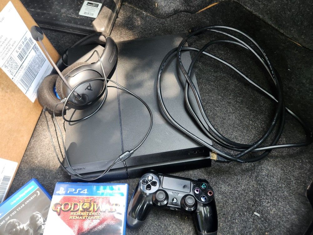 Selling Playstation 4
