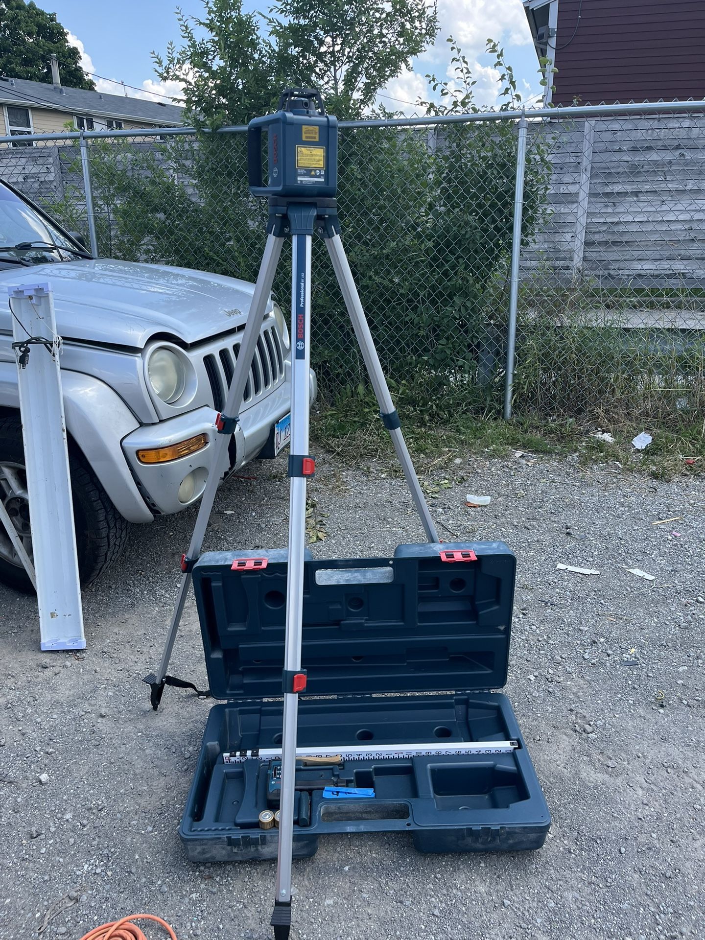 Bosch Rotary Laser Level Leveling Complete Kit With Carrying Case READ DESCRIPTION