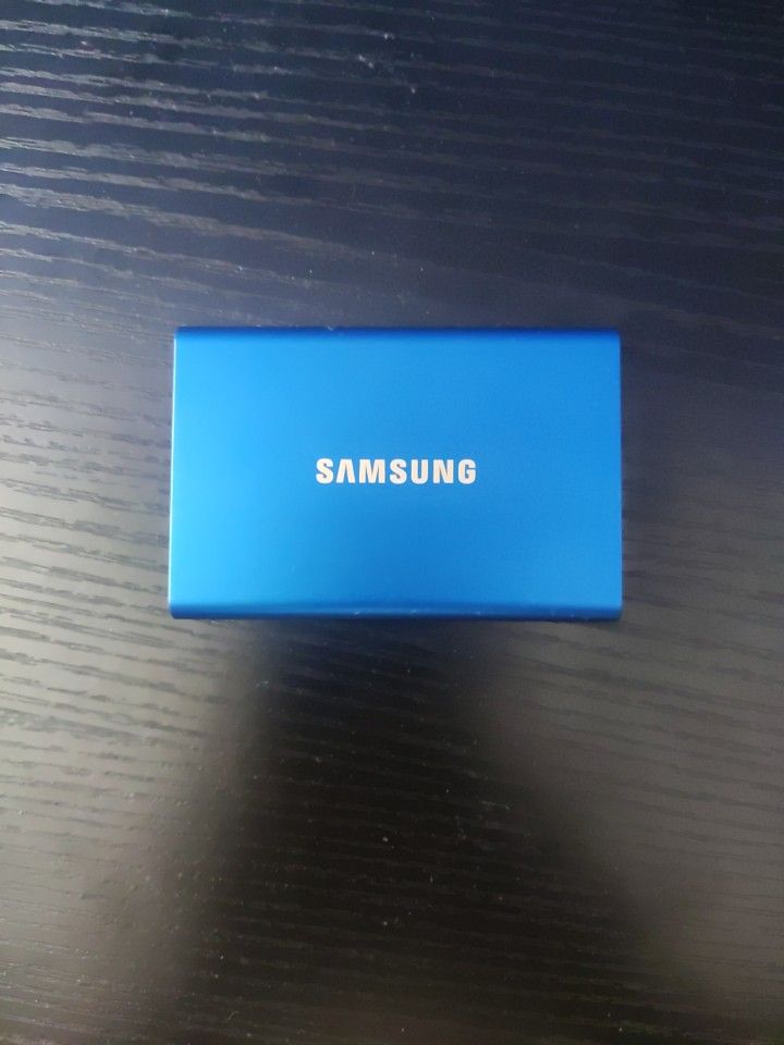 Samsung Portable T7 1tb External SSD
