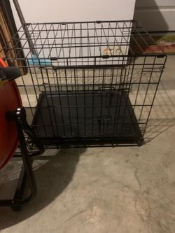 Small/med metal kennel