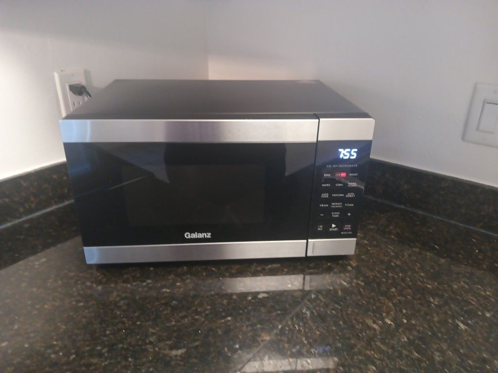 Microwave with Air Fryer Good Condition