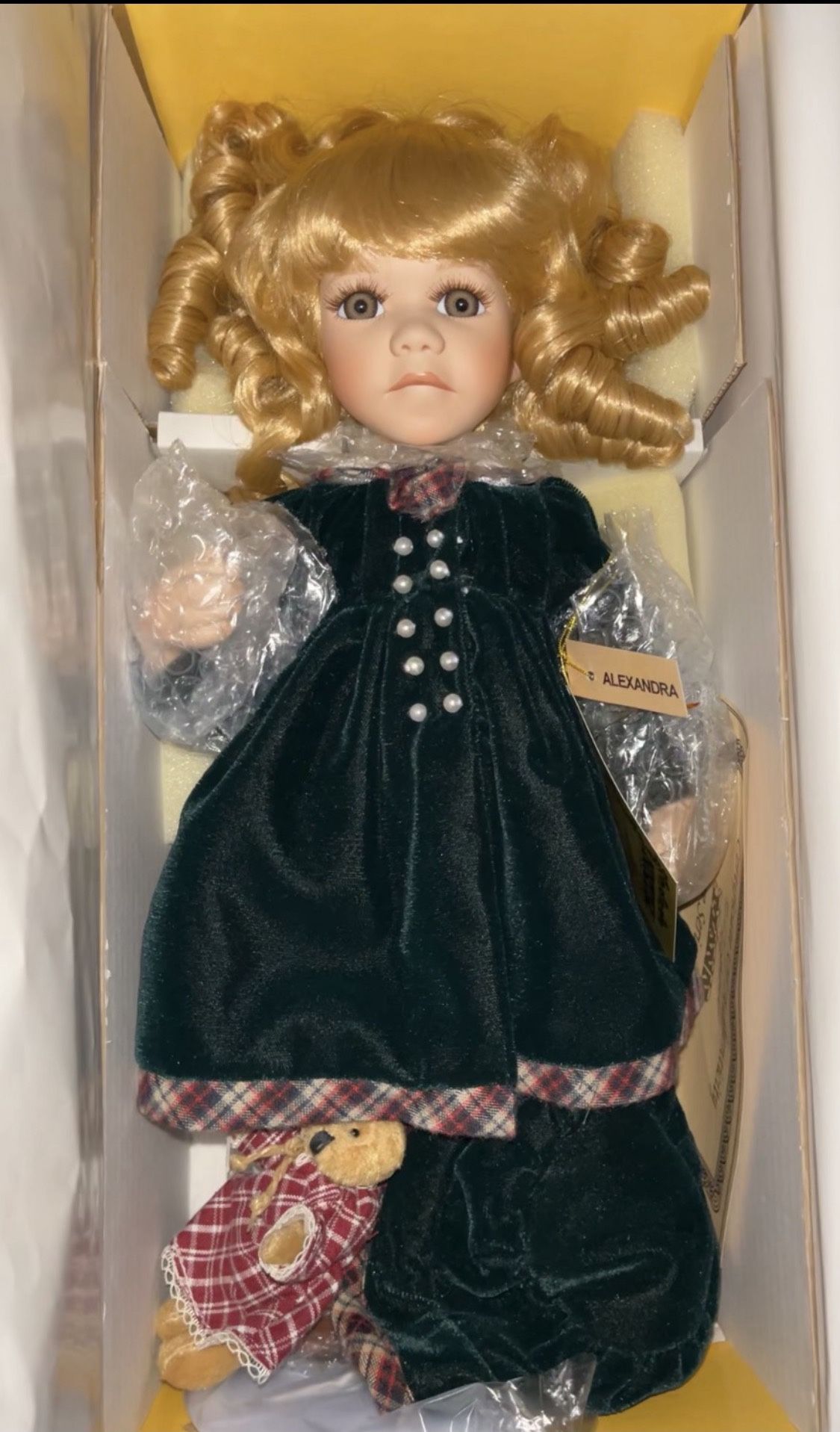 A CONNOISSEUR COLLECTION DOLL from Seymour Mann
