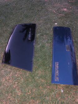 1999 Two Door Tahoe Suburban Rear Door Tailgate I