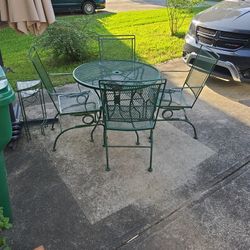 5 pc Green Patio Set