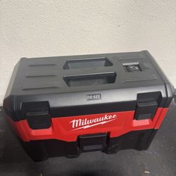 Milwaukee Vacuum