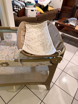 Graco Pack 'n Play with Bassinet Attachment