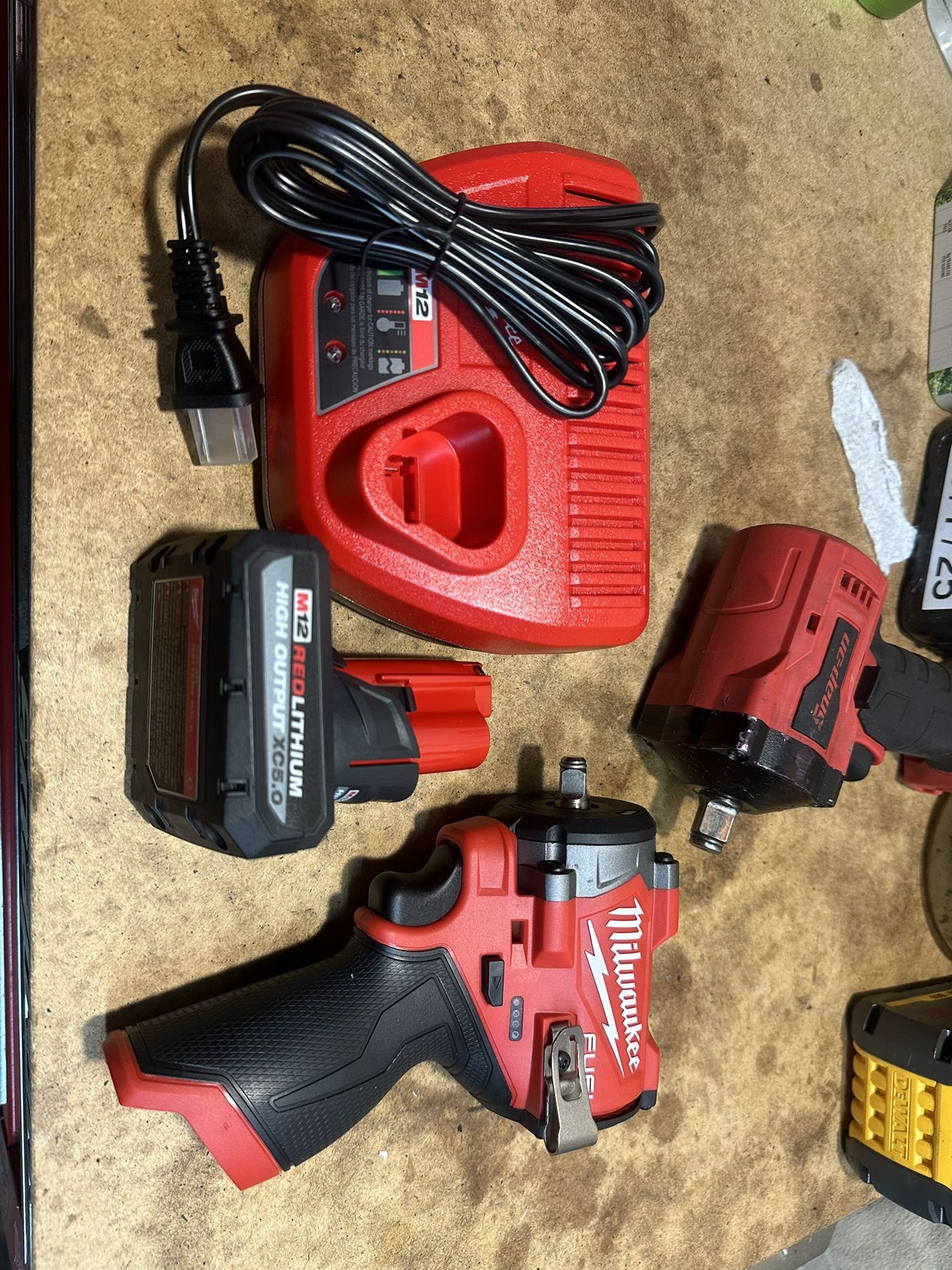 Milwaukee M12