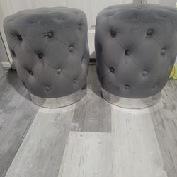 PAIR OF TUFTED STOOLS
