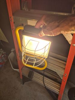 UTILITY LIGHT