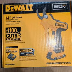 DeWALT 20V Pruner Kit with (1) 2 Ah battery and charger included