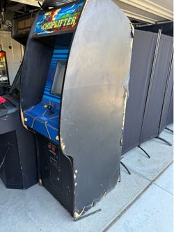 Arcade machine game