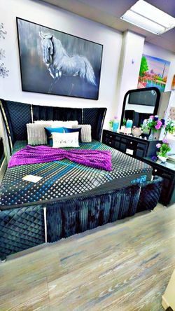 4 pc King Bedroom Set