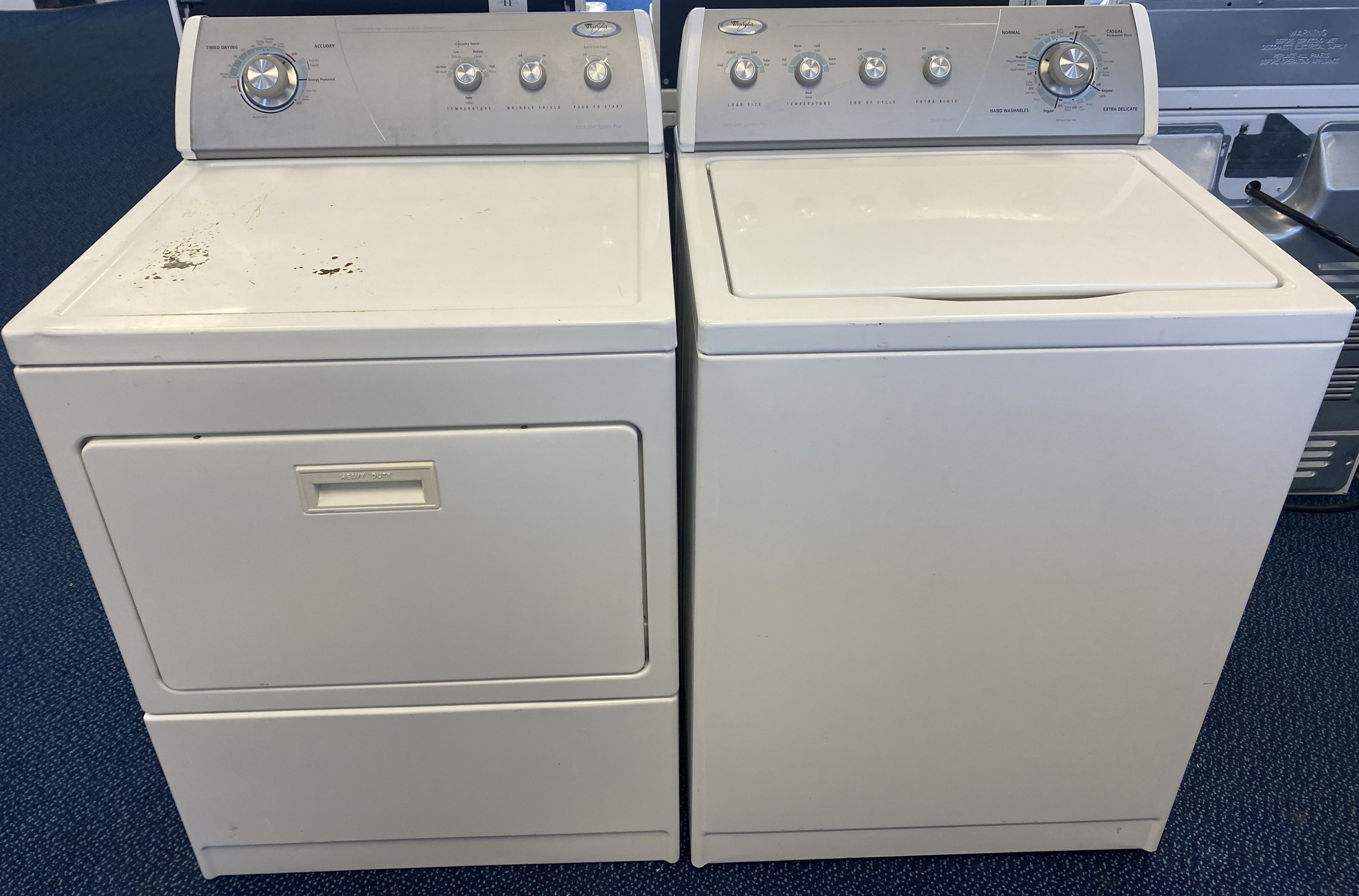 White Whirlpool Classic Style Washing Machine and Electric Dryer Set (0-0031)