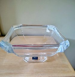 "MIKASA
Neo Classic- Lead Crystal Footed Centerpiece Bowl"
