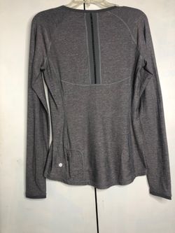 Lululemon Women’s Long Sleeve Top Size 8