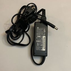 Hp  Laptop Charger 19 V 90 W