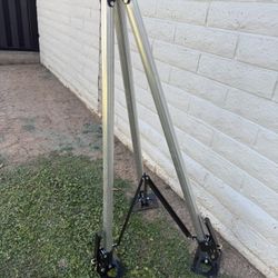 5th WHEEL HITCH STABILIZER  