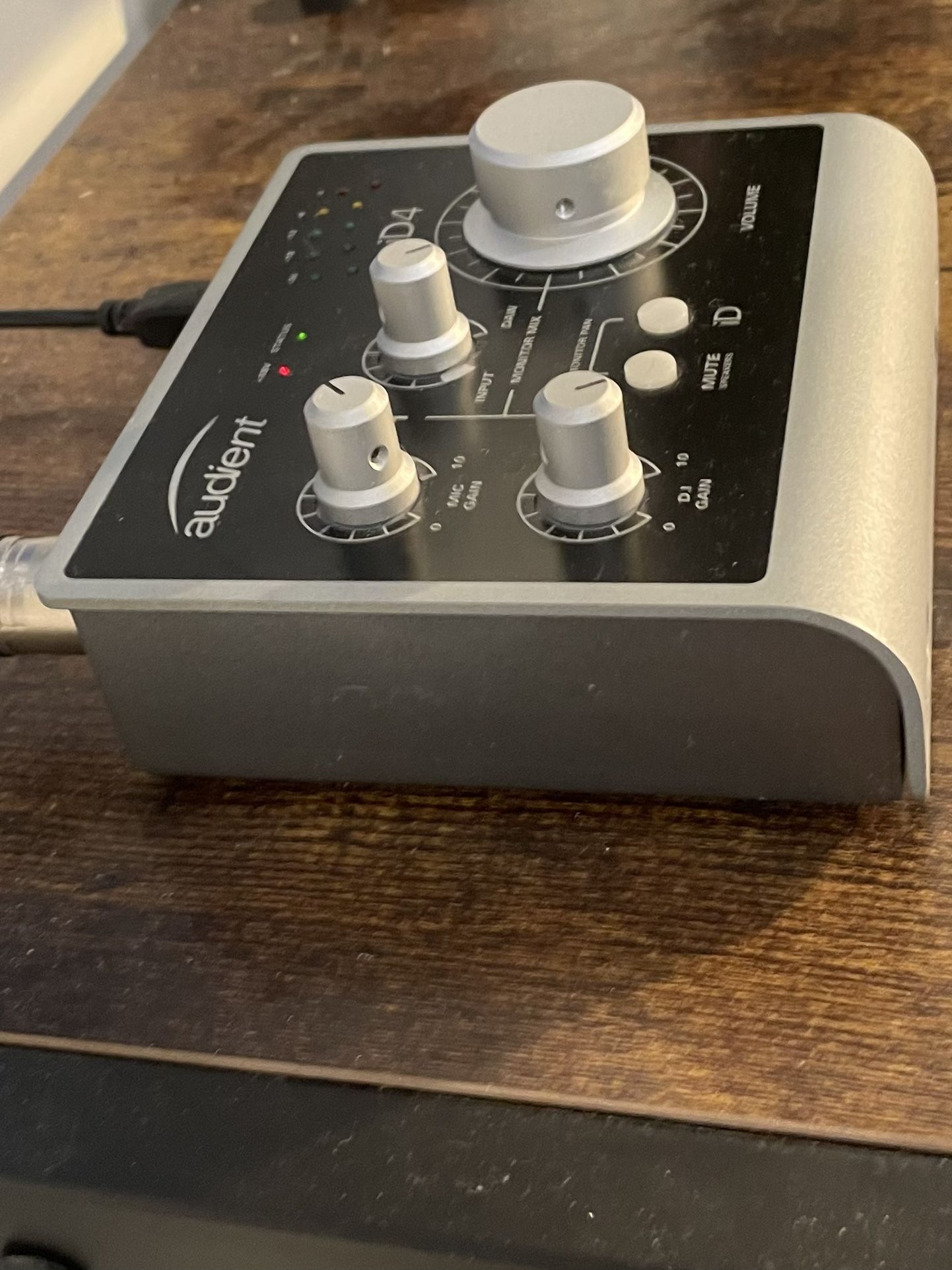Audient ID4 Audio Interface