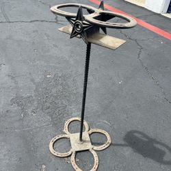 Americana Horseshoe Western Plant Holder / Display / Table 
