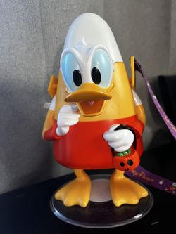 Disney Parks 2024 Halloween Donald Duck Glow Candy Corn Sipper
