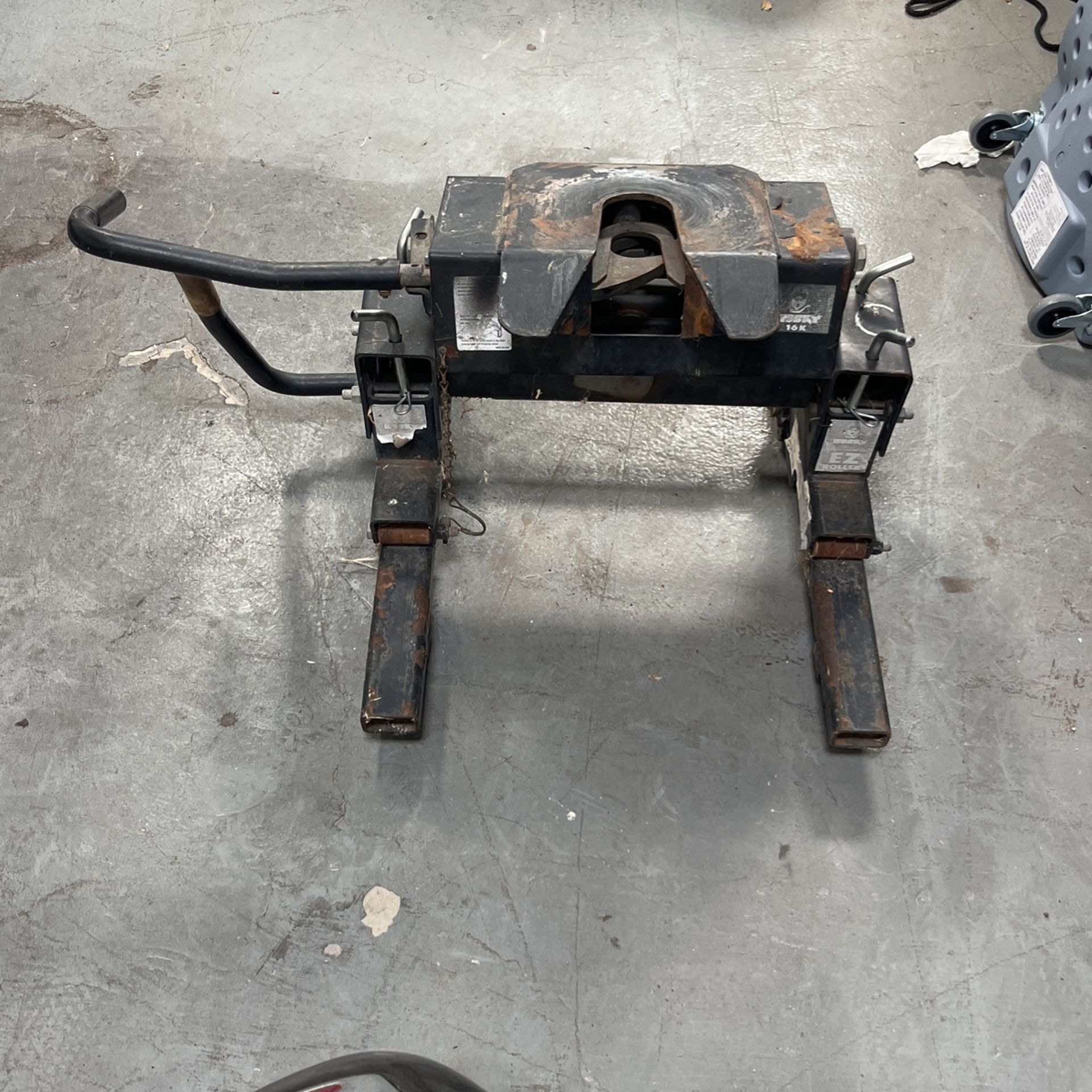 Fifth Wheel Hitch