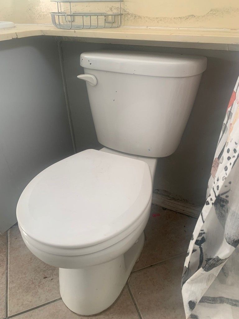 Toilet For Sale for Sale in San Diego, CA OfferUp