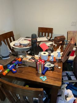 Dinning room table with four chairs