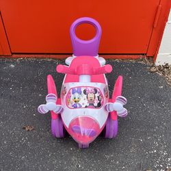 Minnie Mouse Airplane car