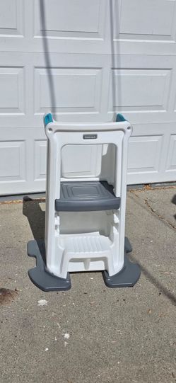 Simplay3 Toddler Tower Adjustable Stool