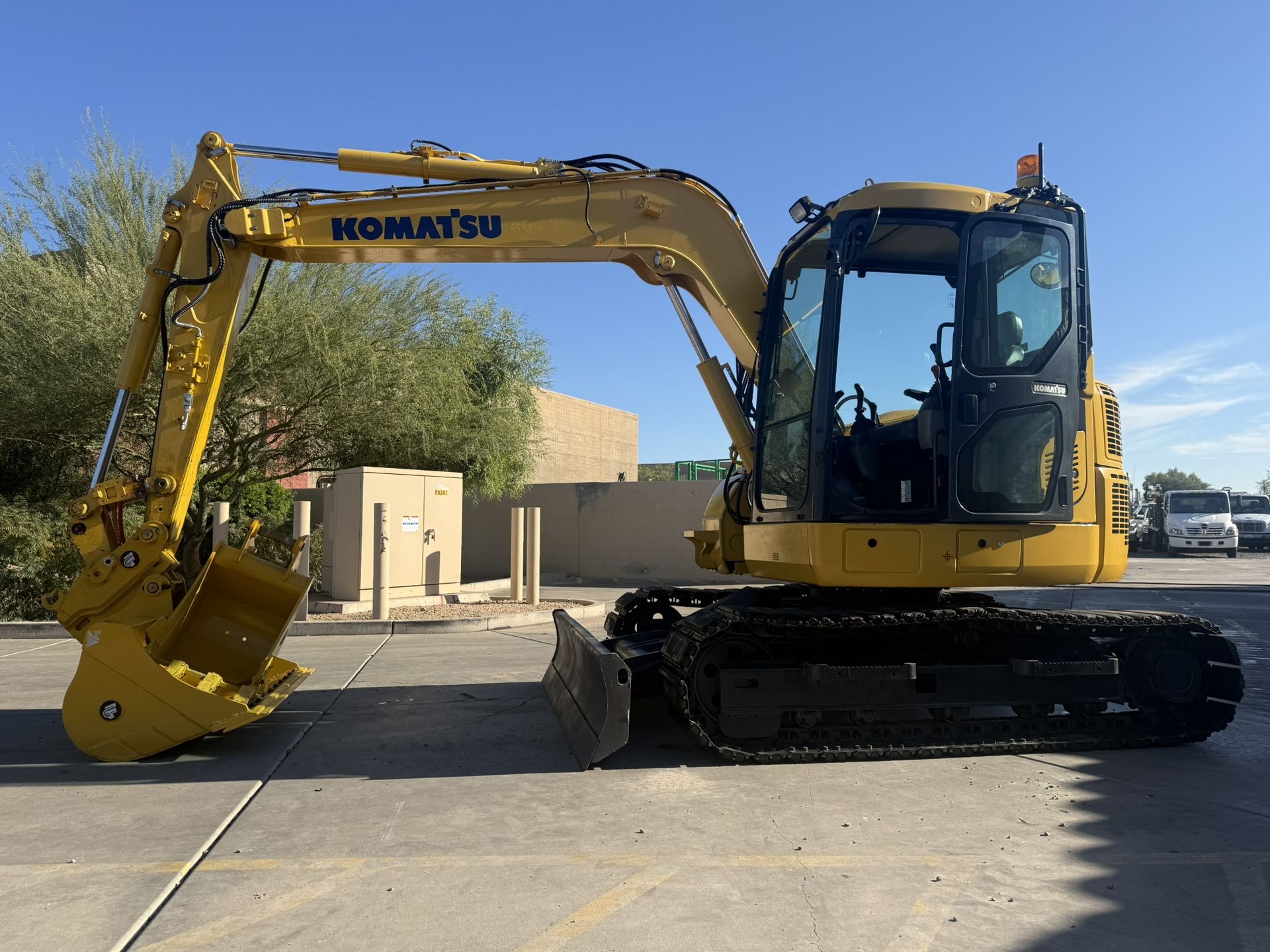 2020 Komatsu Excavator Low Hours . Great Power 