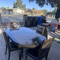 Kitchen Table Set/ 4 Chairs