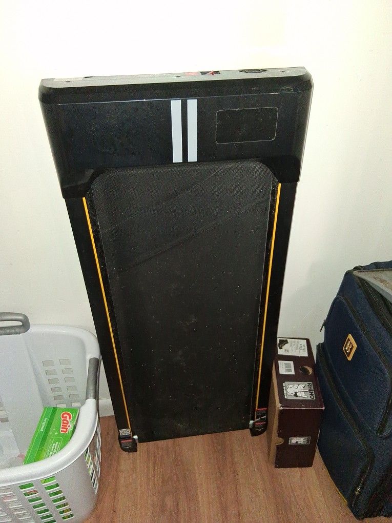Walking Pad / Treadmill