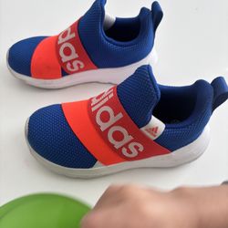 Kids Adidas’s Shoes 10 1/2