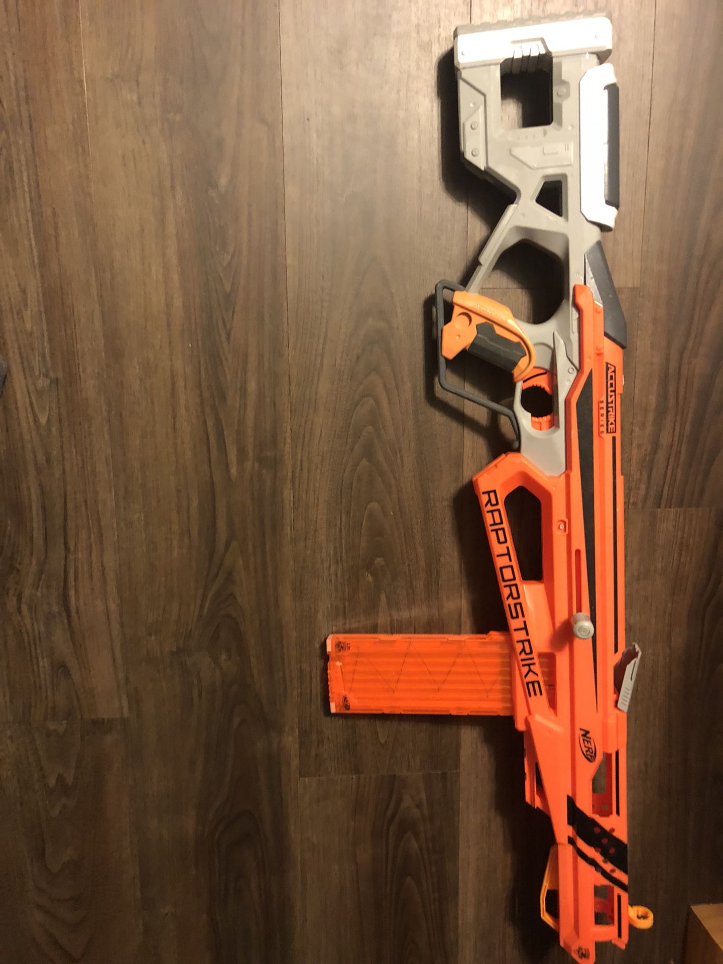 Nerf Raptorstrike accustrike gun